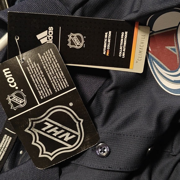 NWT NHL Avalanche Climachill Adidas shirt Small - Picture 4 of 6